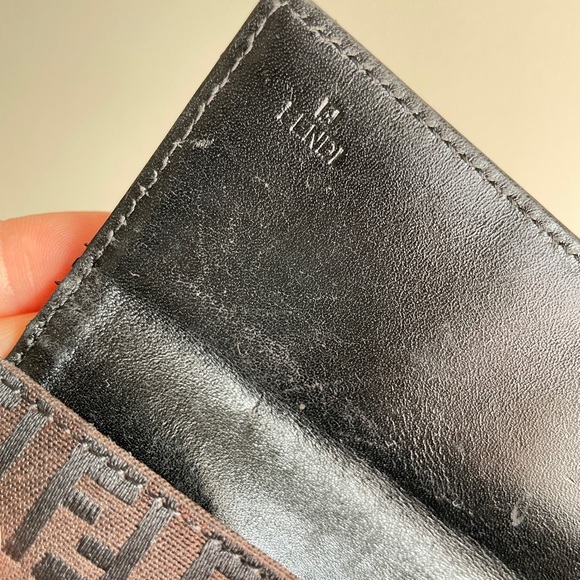 Authentic Fendi wallet - Picture 12 of 12